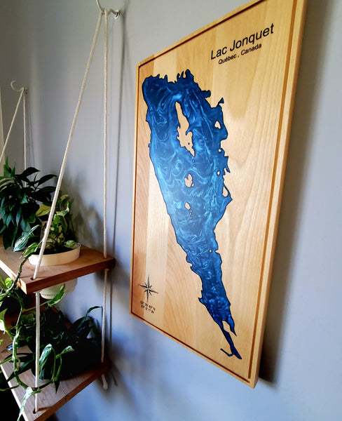 Décoration en bois et epoxy du Lac Memphrémagog