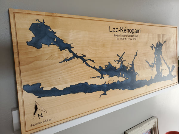Décoration en bois et epoxy du Lac Memphrémagog