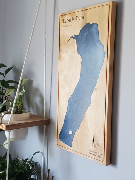 Décoration en bois et epoxy du Lac Memphrémagog