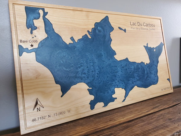 Décoration en bois et epoxy du Lac Memphrémagog